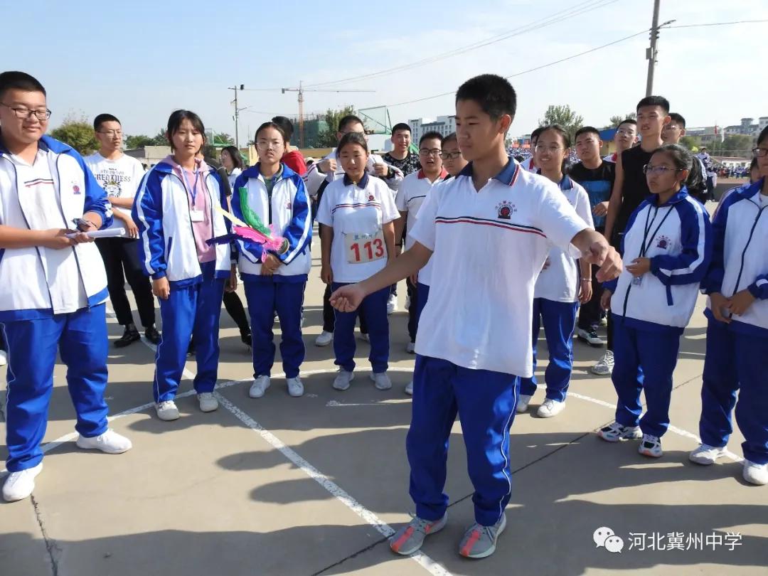 运动点燃激情校园别样风采河北衡水冀州中学2部举办运动会