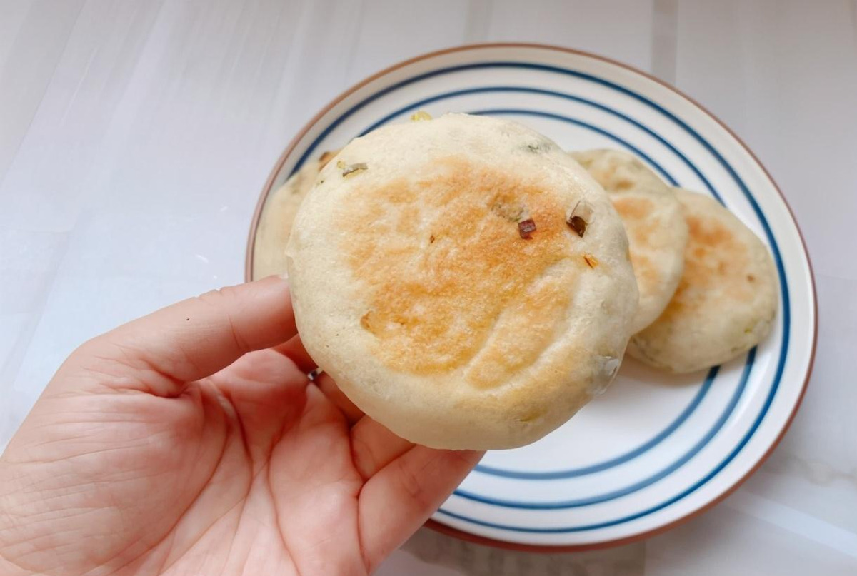 咸香|是我喜欢的味道！发面葱油饼？你吃过吗？皮脆瓤软