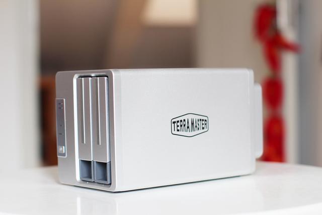 姐姐|NAS怎么玩？除了存放小姐姐，它竟然还有这些功能