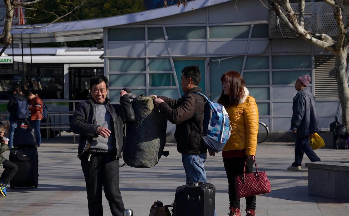 青岛人口流失严重_青岛人口密度热力图