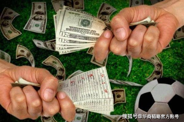 苹果|从iPhone不送充电头开始，苹果明目张胆抢钱样子，像极了香港地产商！