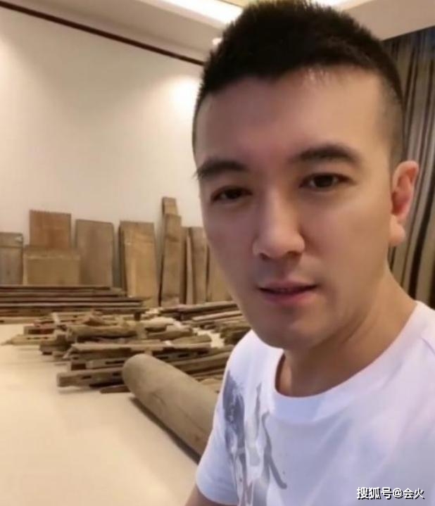 杨子大女儿炫富?18岁哈佛毕业,开百万豪车