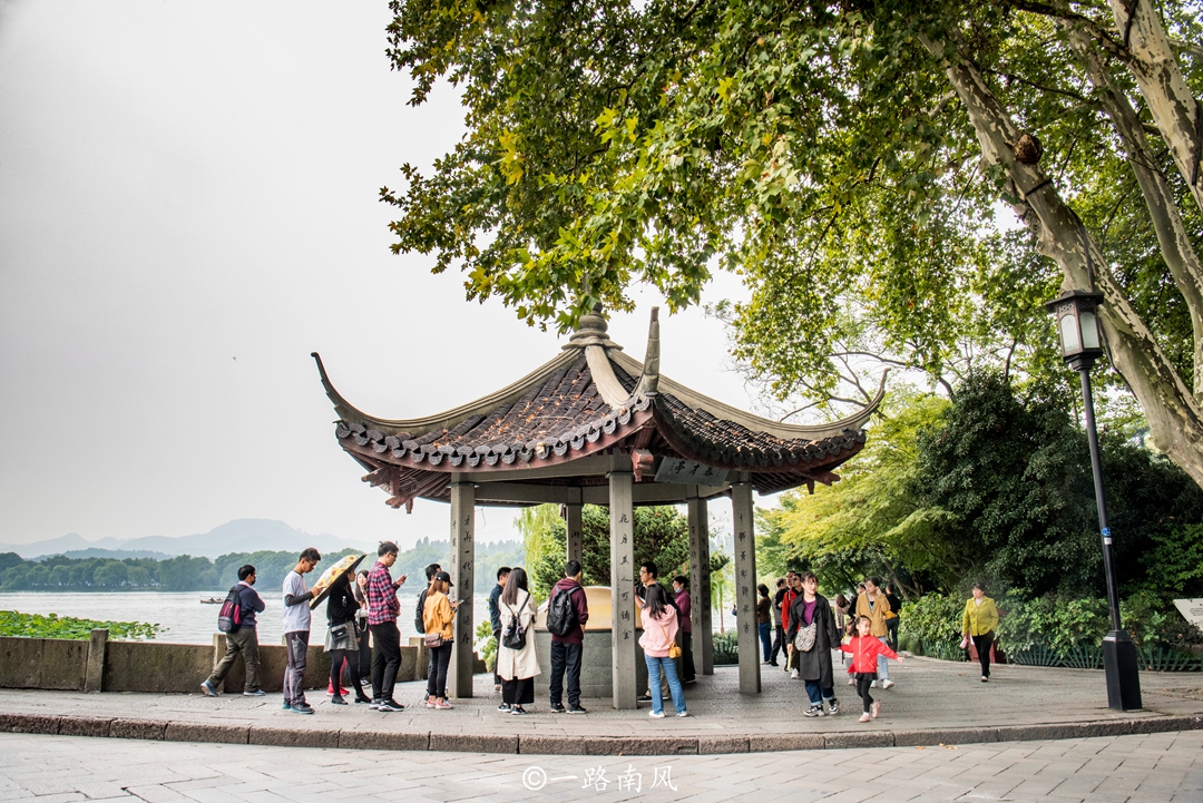 名臣|杭州有个特别的景点，主角不是神仙和名臣良将，而是一个古代名妓