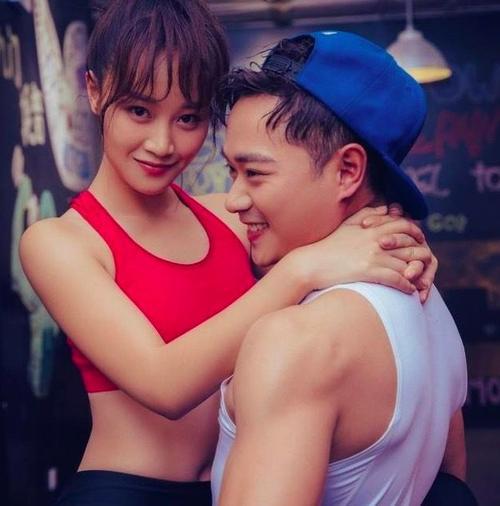 曹骏上节目评级倒数第一 前女友蓝盈莹疑发文鼓励