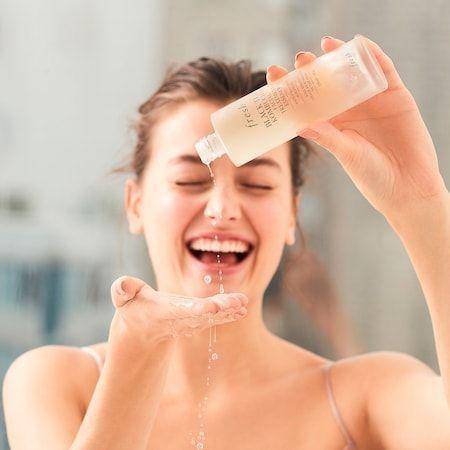 鸡肋|化妆水是鸡肋还是真的有用？用错方法神仙水一样只是瓶水