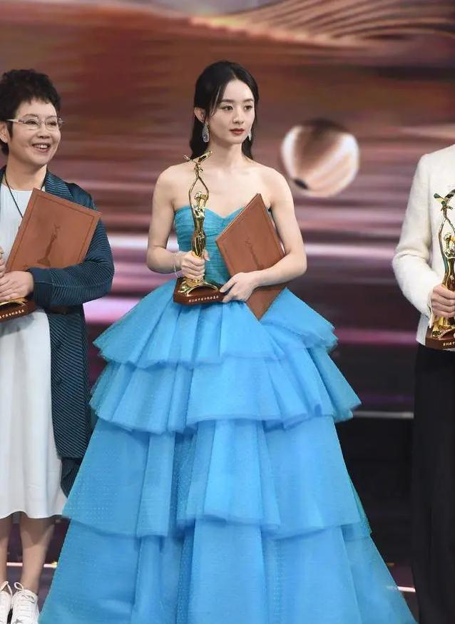 赵丽颖高定礼服价格 0c2323c8873645f7996c6d610cc24ae3.jpeg