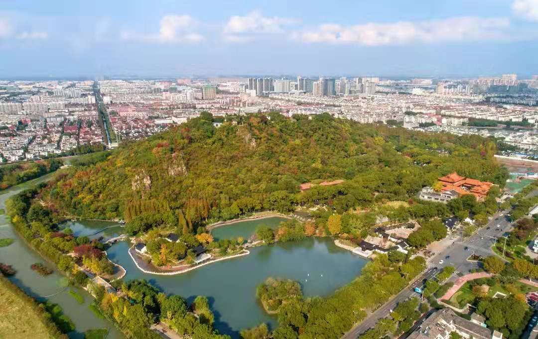 贵阳GDP与昆山_贵阳花果园(2)