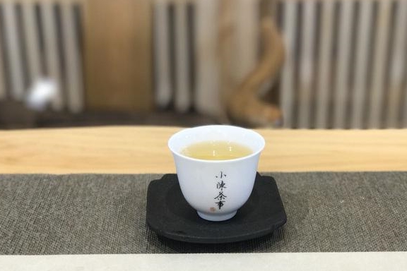 新茶|但是老茶是要闷的，请别在相信这无稽之谈新茶有些不太适合闷泡