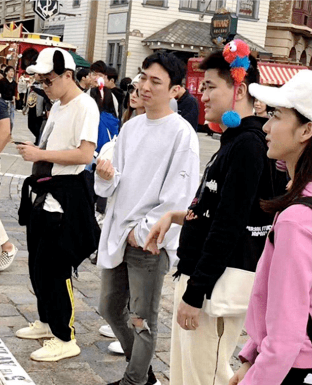 王思聪女朋友排行榜 fcab08ed9cf1490881375c74ae344277.png