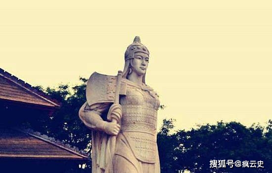 (妇好塑像)妇好是商王武丁的妻子,夏周时期著名的女政治家,军事家.