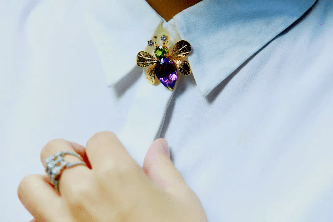 女王|赫拉臻藏||百变女王刘涛，有多美就有多拼！