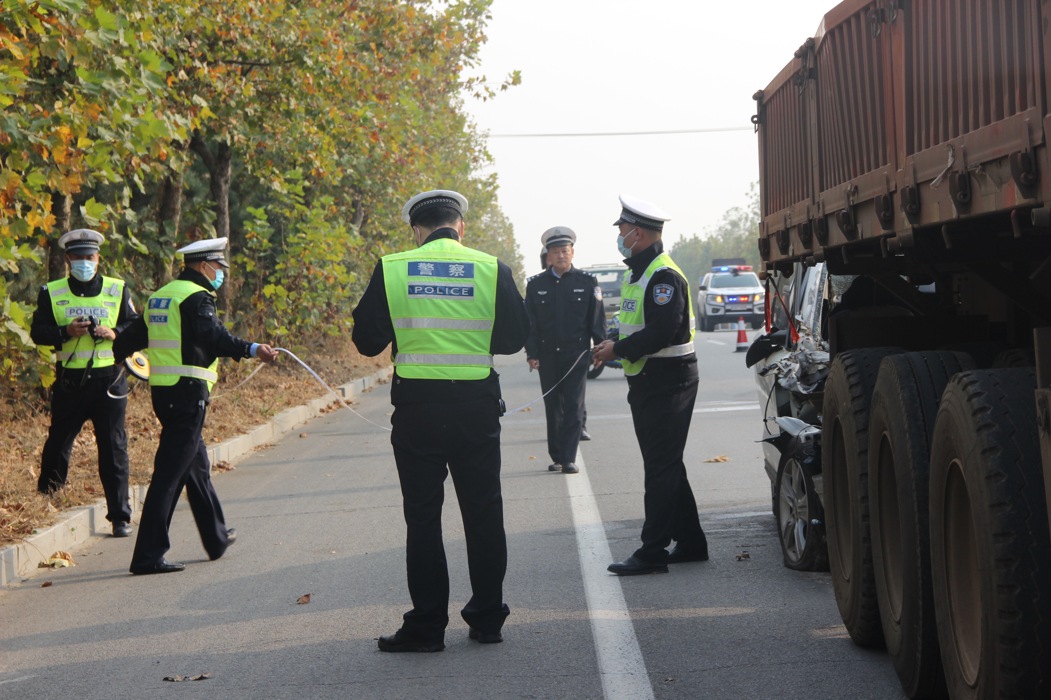 莒南交警举办道路交通事故多部门"四位一体"处置演练活动