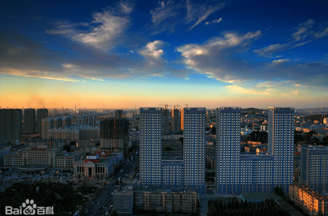 鞍山市超大人口城市_城市街景图片鞍山市(2)