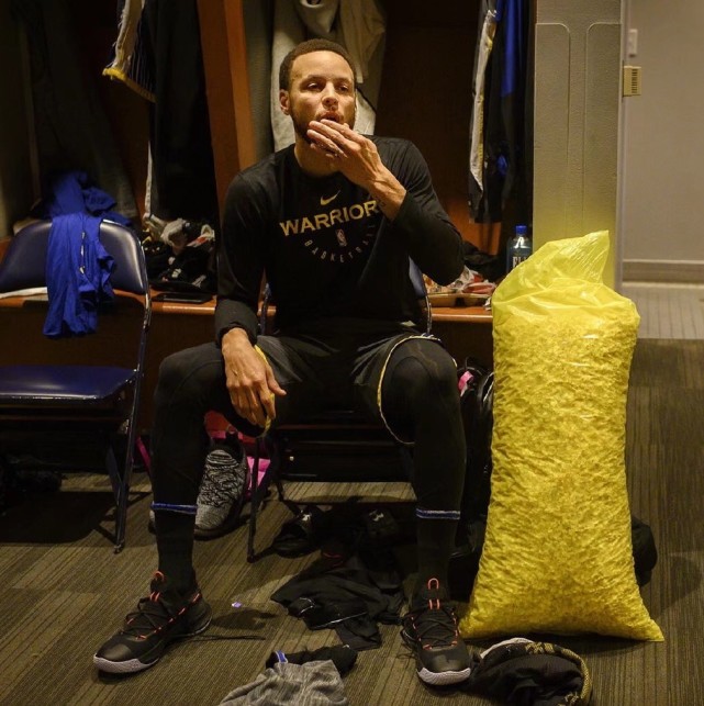 NBA球员代表食物：詹姆斯taco，库里爆米花，这五人是啥？