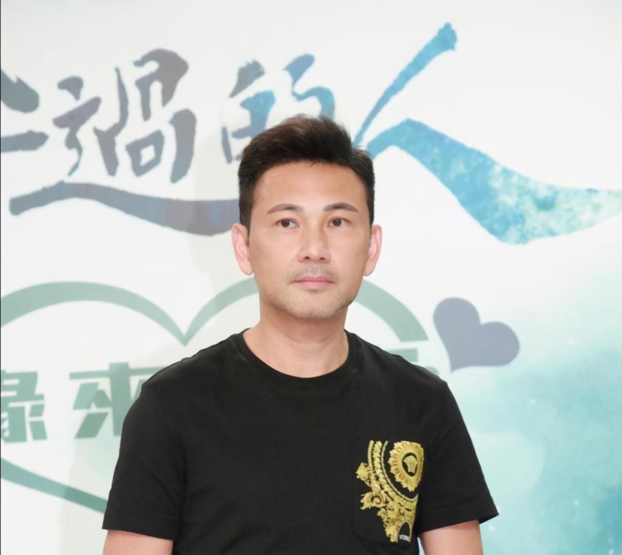 林文龙辞去亚视总裁一职,专做网上节目,前作《夜更的事》引期待