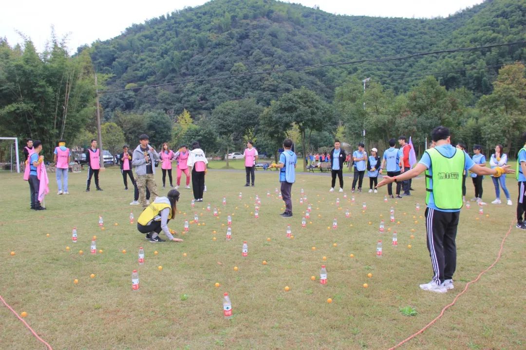 在"极速60秒","沙场点兵"等拓展游戏