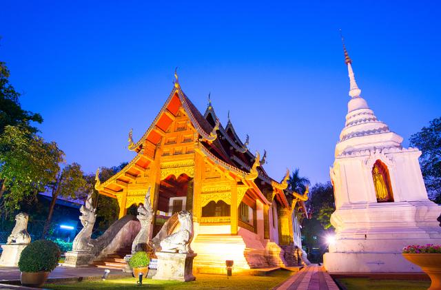 泰国清迈一座著名的佛寺距今已600多年历史门票只要4元