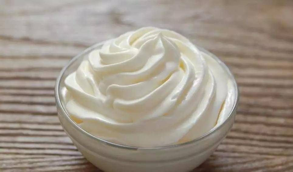 whipping cream奶油淡奶油一般都指可以打发裱花用的动物奶油,脂肪