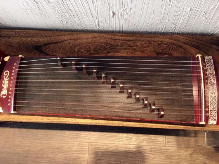 古琴排名_古琴图片唯美(3)