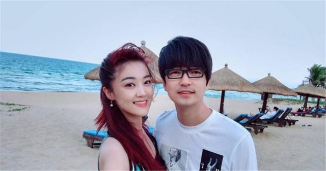 玖月奇迹官宣离婚后,37岁王小玮获新身份,与王小海?