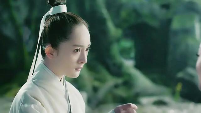 蒋梦婕|女明星为了发际线有多拼？蒋梦婕戴假发片，鞠婧祎糊了满脑袋粉