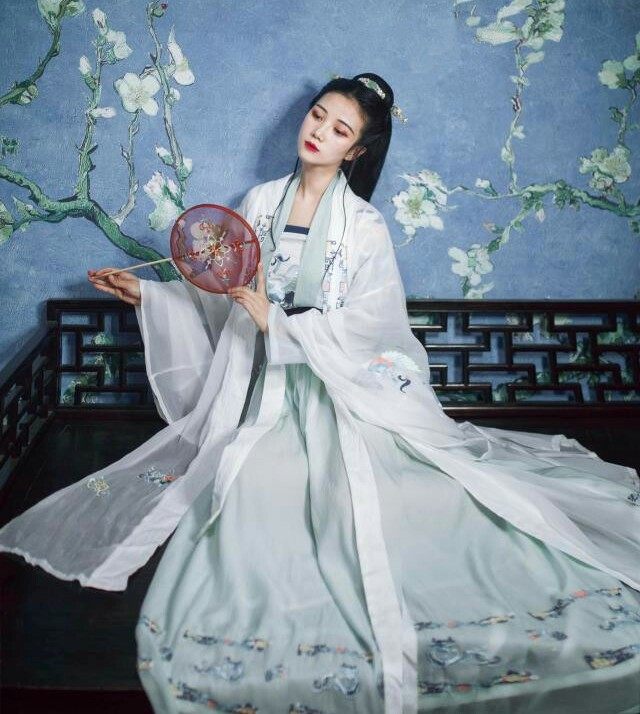 专属十二星座的古风汉服,双鱼座带着仙气,天蝎座性感迷人