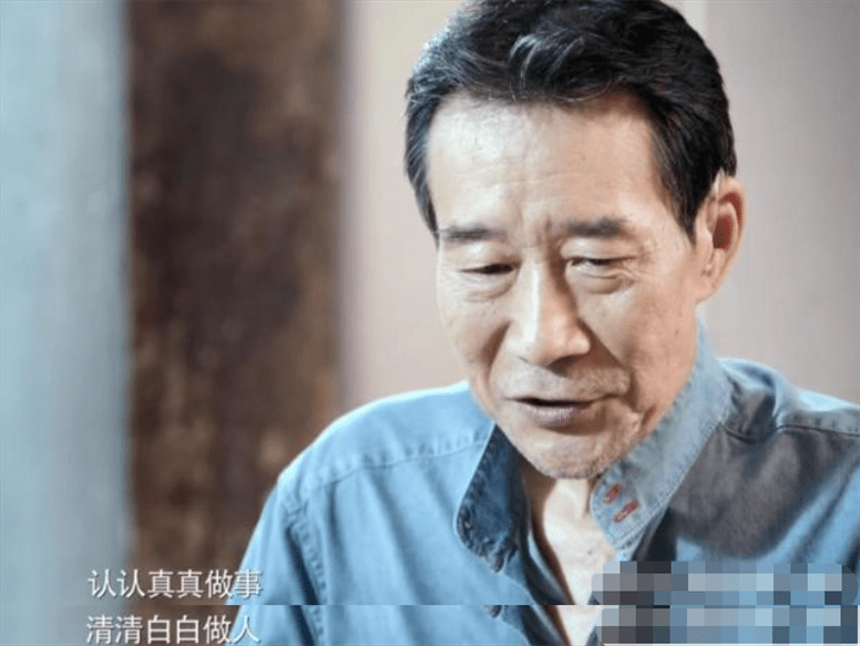 他是中国最贵男演员,演戏40年获33视帝,国家赞其为最美奋斗者!