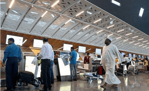 机场英语广播讲解视频 2371e062025d41c09aecbb5fa5289c2c.png