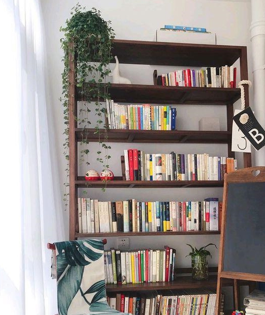 书架儿童阳台 323c63ca2857475fa7d198bb5200cbf5.jpeg