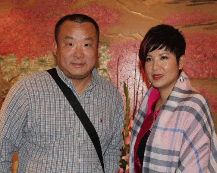 年代与毛阿敏齐名,巅峰时期捧红那英,如今50岁嫁了小13岁老公_杭天琪