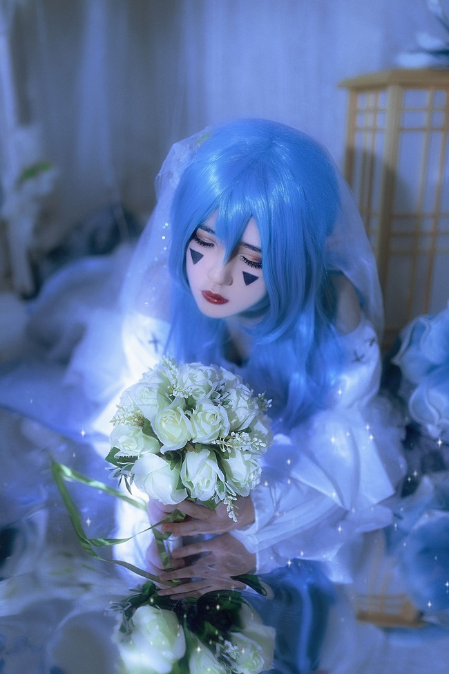 cos:凹凸世界安莉洁玫瑰战争cos正片