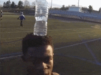 搞笑gif:新娘别在跳了,在跳新郎就该不要你了