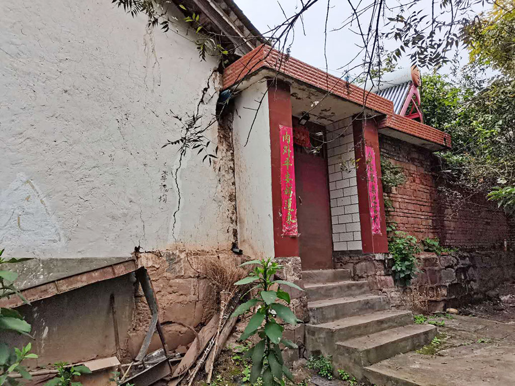 80年历史老院子即将重建迎来新生,心力走进楚雄助力美丽新农村建设