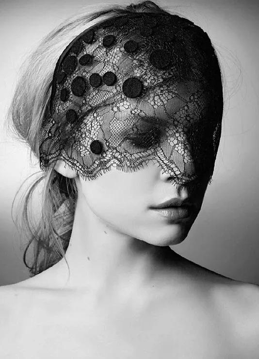 信条|她是「信条」里面隐藏的美女，更是在娱乐圈和时尚圈游走的女神！