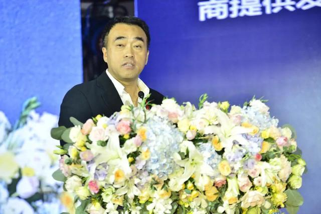 唐晓丹董事长_董事长办公室图片