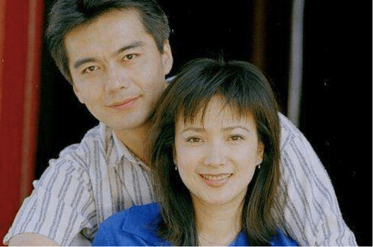四婚三离,何晴为他着迷,许亚军的前任们,个个都是知名