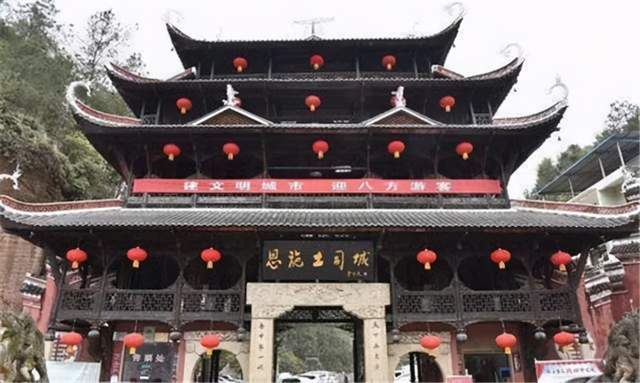 乾隆朝的经济总量_乾隆岁朝行乐图