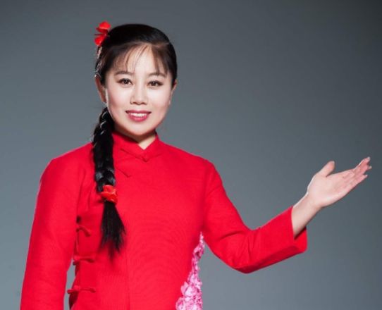 女子为成名借120万上星光大道，却被淘汰，一怒
