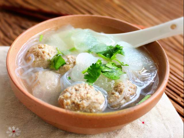 做肉丸子汤用什么肉 68797fc4222a4b0ebd9e189d0ea585ed.jpeg