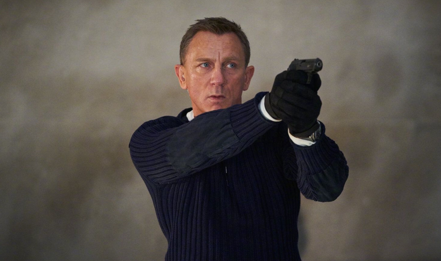 《007》成首部北美撤档好莱坞大片，刘亦菲《花木兰》会否延期呢_档期