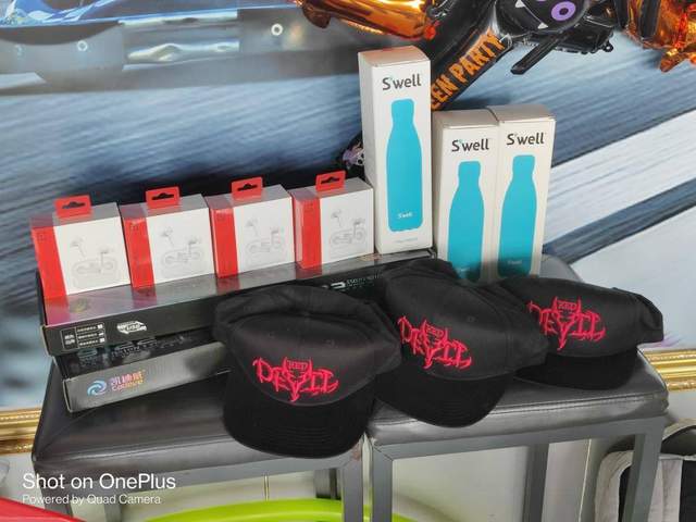 线下体验会:一加8T不将就的万圣节速跑体验