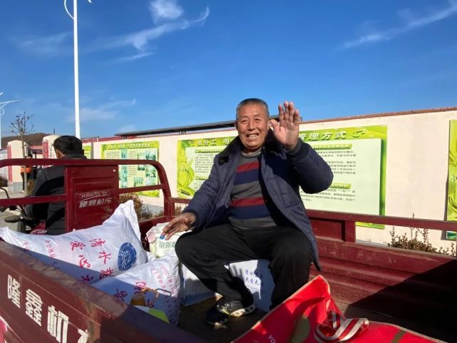 “傻”母亲拉扯智障儿子|清水慈善帮扶困难家庭