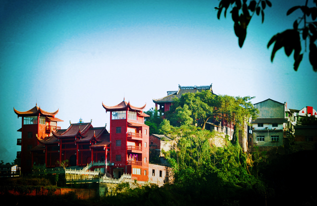 【携程攻略】重庆古剑山风景区景点,阳桥，看綦江全景，还是不错的，另外石径通天，路上的景色不错。