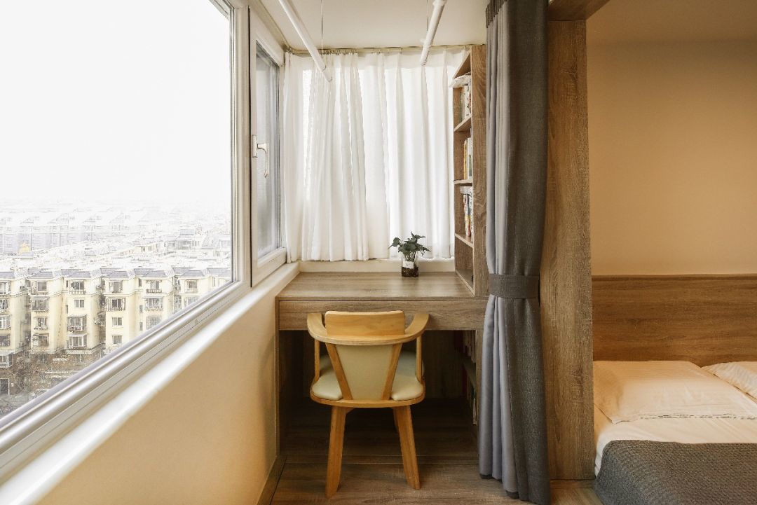 飘窗是悬空的 2d20c9ec1ab64477a1df2d0a3549286e.jpeg