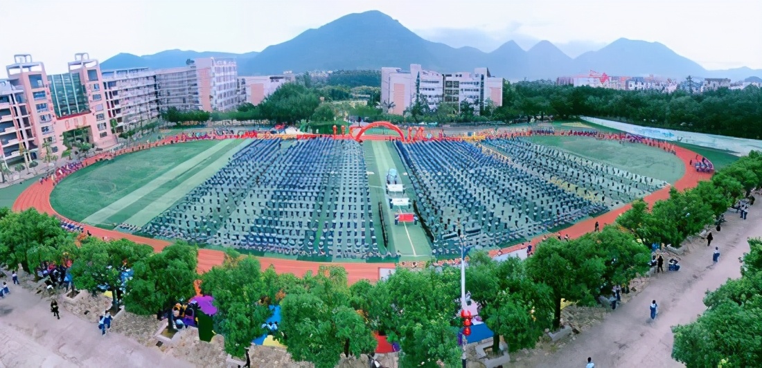 场面震撼!福建西山学校第十五届运动会隆重开幕