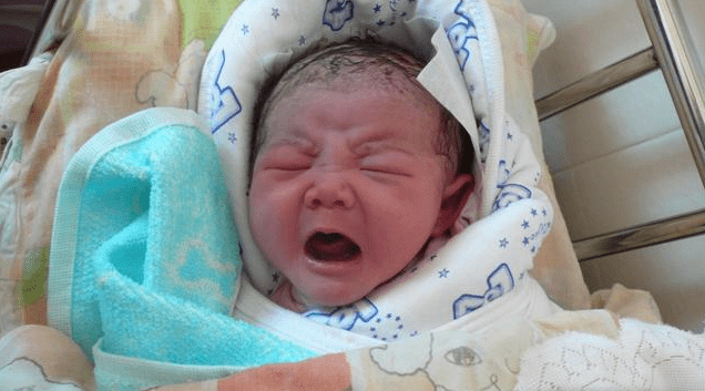 宝宝|这些用处对宝宝很重要为啥新生儿医院要留脚印？除了留作纪念