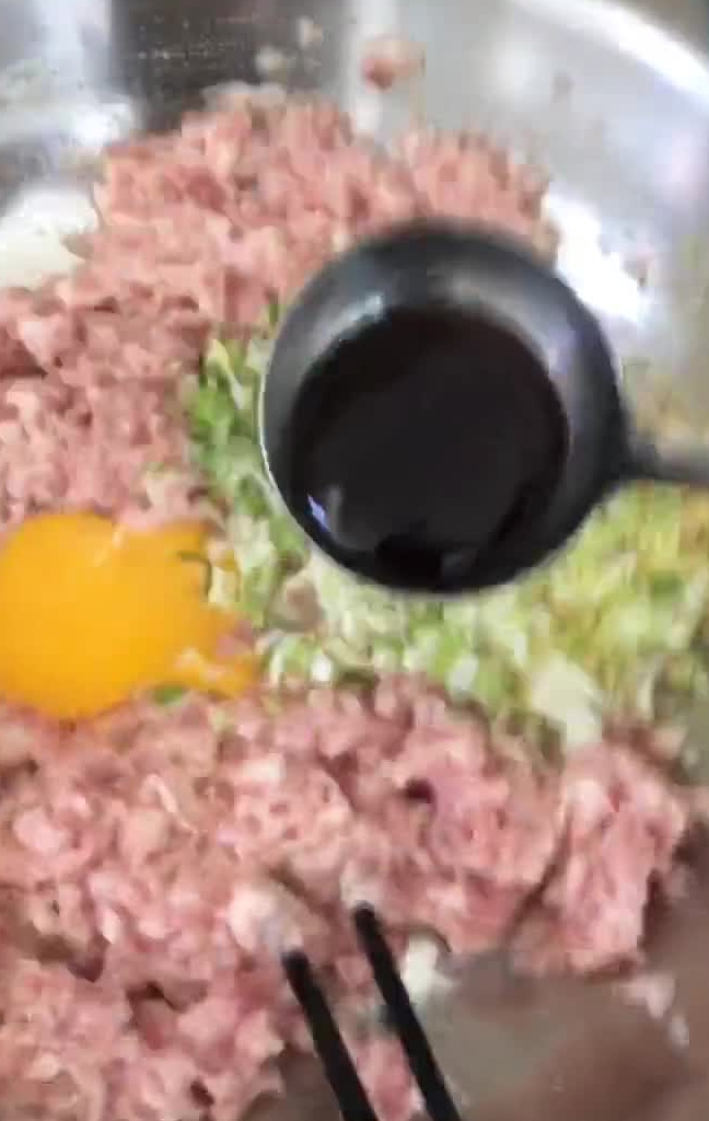 5fe0f18c5ec14939a8b69b2339d03d97.jpeg