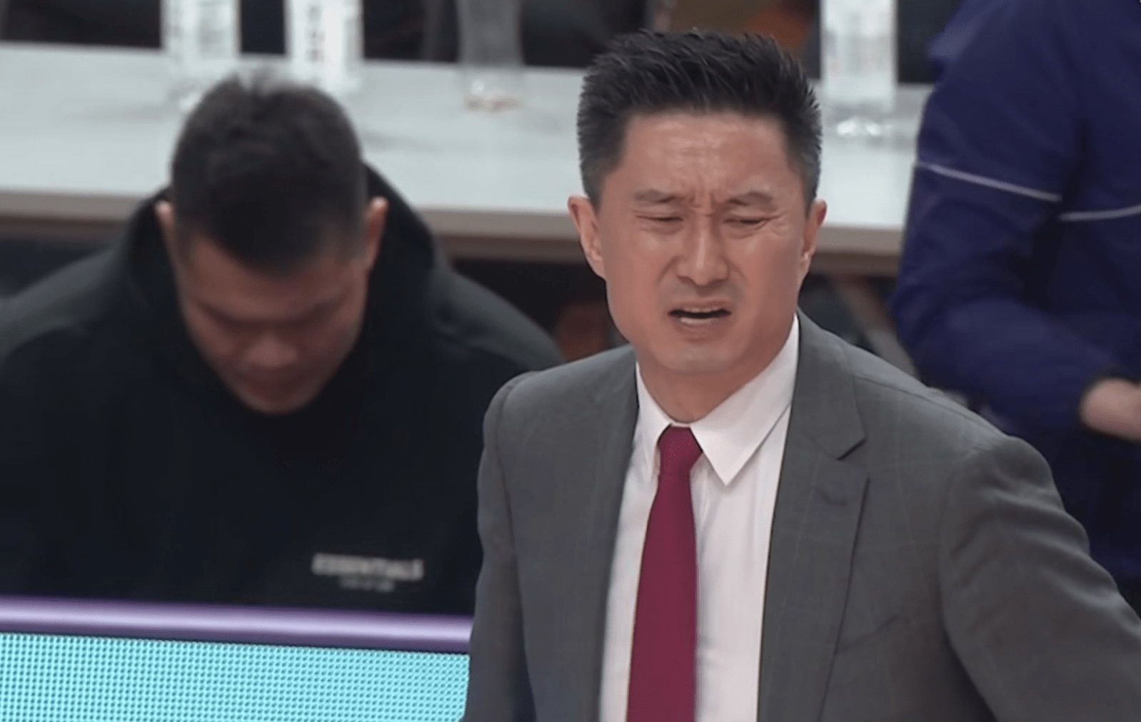 “亚博APP全站”
名记称CBA或会被投诉 广东队也遭“挑战” 姚明做决议了！(图1)
