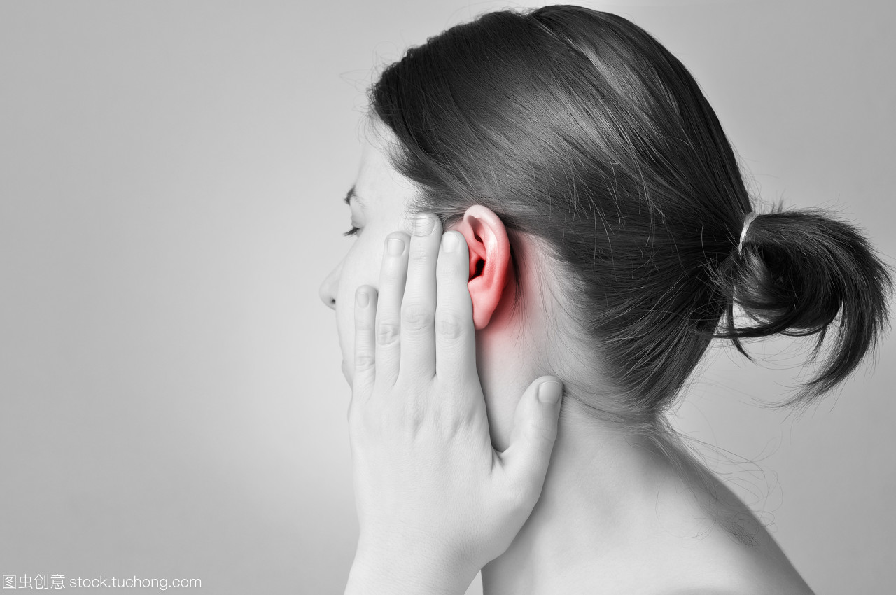 耳朵疼是怎么回事应如何正确处理