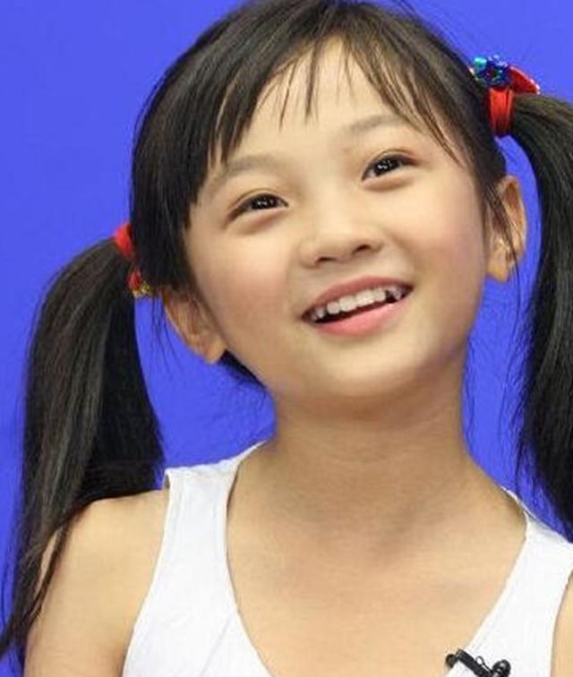 因长得丑遭林妙可公然顶替,如今美上天